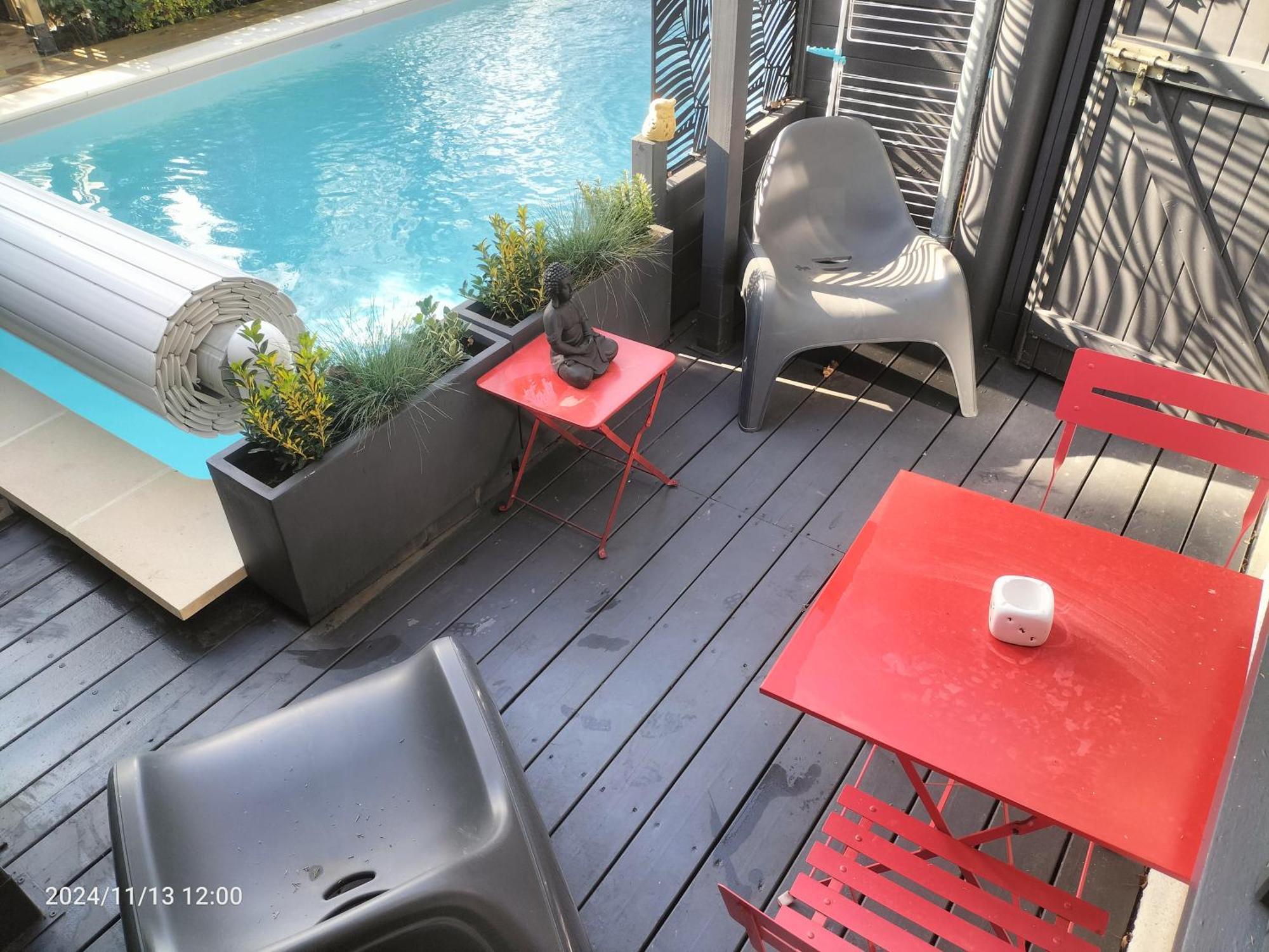 Апартаменты Au Bord Du Vieux Moulin Мериньяк Экстерьер фото