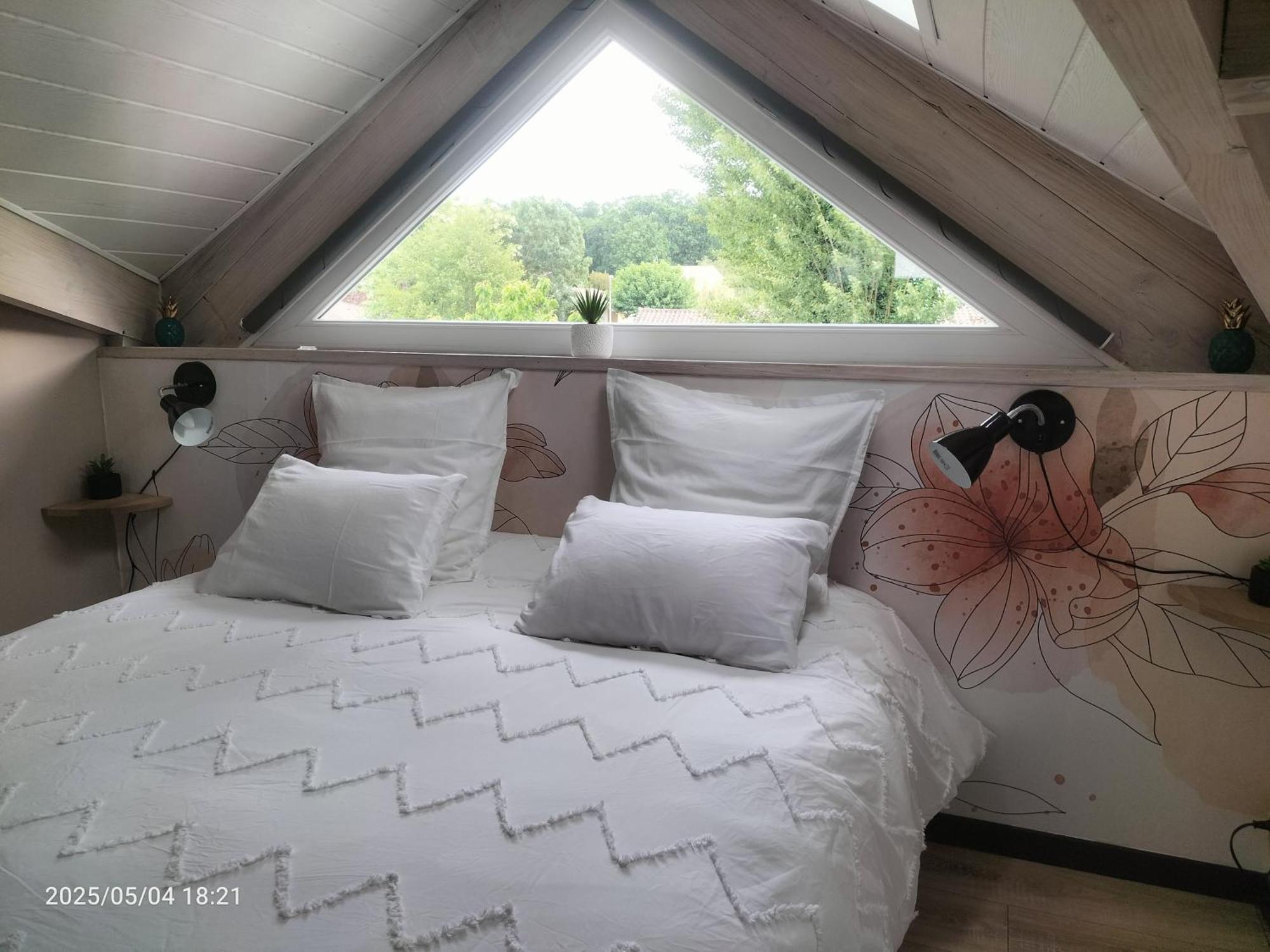 Апартаменты Au Bord Du Vieux Moulin Мериньяк Экстерьер фото